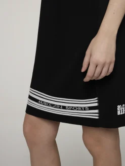 Minikleid mit Strickdetails