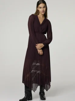 Plisseekleid mit Spitze