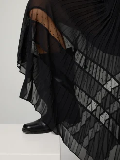 Plisseekleid mit Spitze