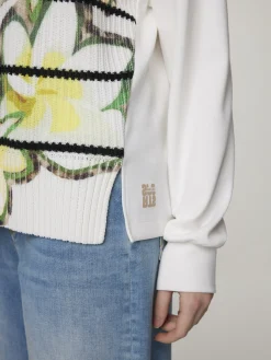 Pullover mit Blumenmotiv