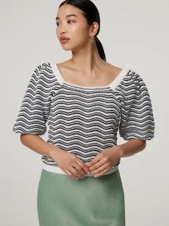 Pullover mit Lochstickerei