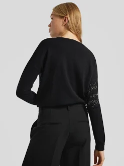 Pullover mit Strasssteinen