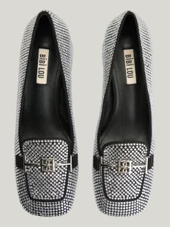 Pumps mit Strasssteinen