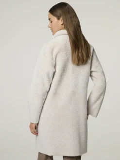 Reversibler Lammfellmantel