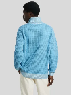 Rollkragenpullover im Regular Fit