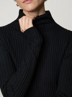 Rollkragenpullover mit Merino