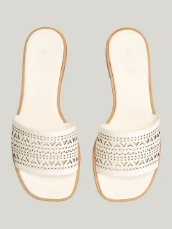 Sandale aus Lochleder