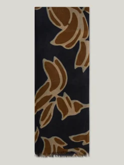 Schal aus Wolle mit Fransen