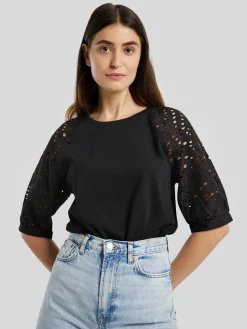 Shirt mit Lochstickerei