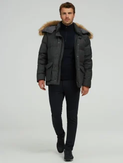 Sneaker aus Material-Mix