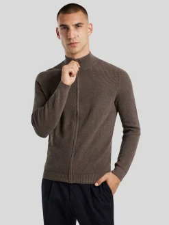 Strickjacke im Custom Fit