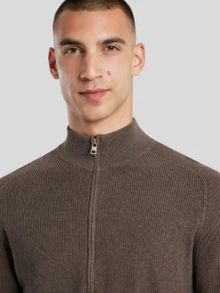 Strickjacke im Custom Fit