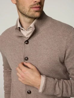 Strickjacke im Custom Fit