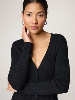 Strickjacke mit Rippen