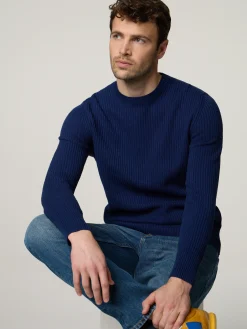 Strickpullover im Regular Fit