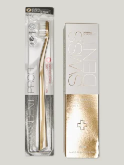 Swissdent feat. Maison Mollerus Travel Set