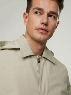 Trenchcoat mit Kapuze