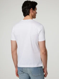 T-Shirt im Custom Fit