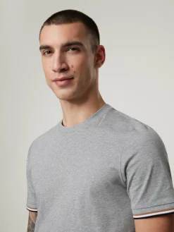 T-Shirt im Regular Fit THOMPSON