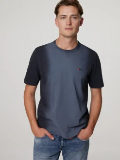 T-Shirt im Slim Fit ADJUST