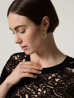 T-Shirt mit Lochstickerei