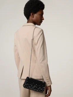 Umhängetasche mit Nieten